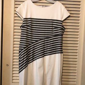 Ivory and Metallic Pewter dress, Sz 18